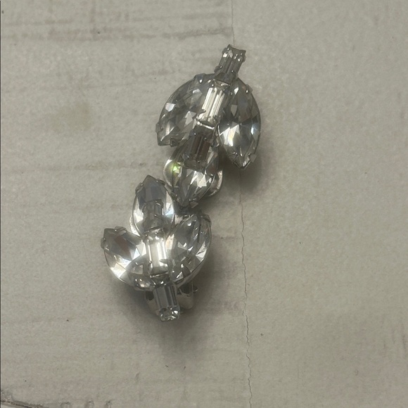 Albert Weiss Accessories - Albert Weiss vintage clip on rhinestone earrings